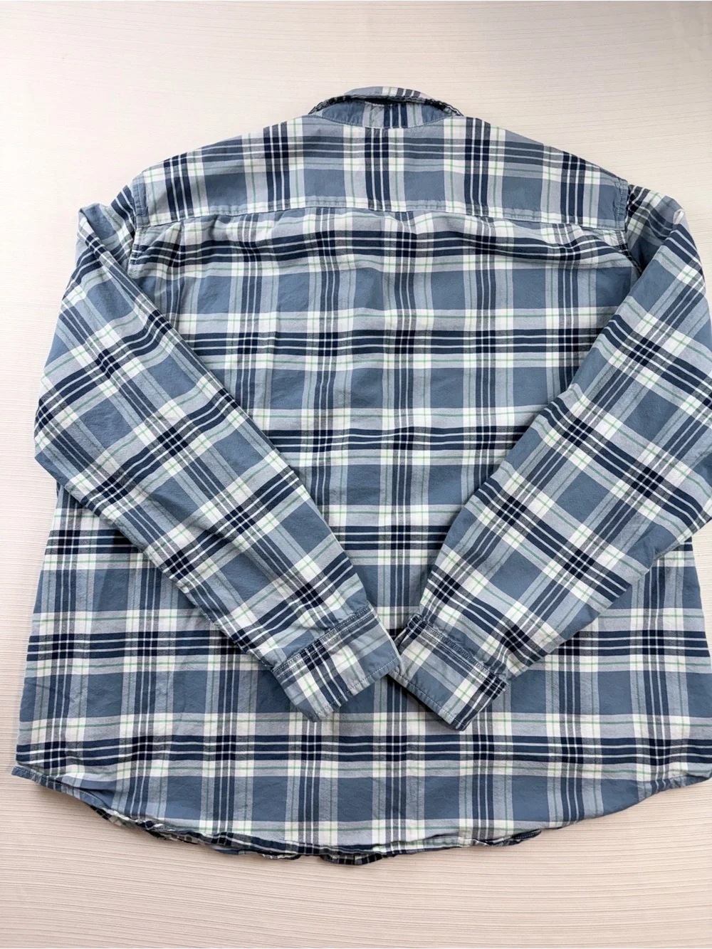 Levi's Blue & Navy Plaid Long-Sleeve Button-Down Shirt - Men's